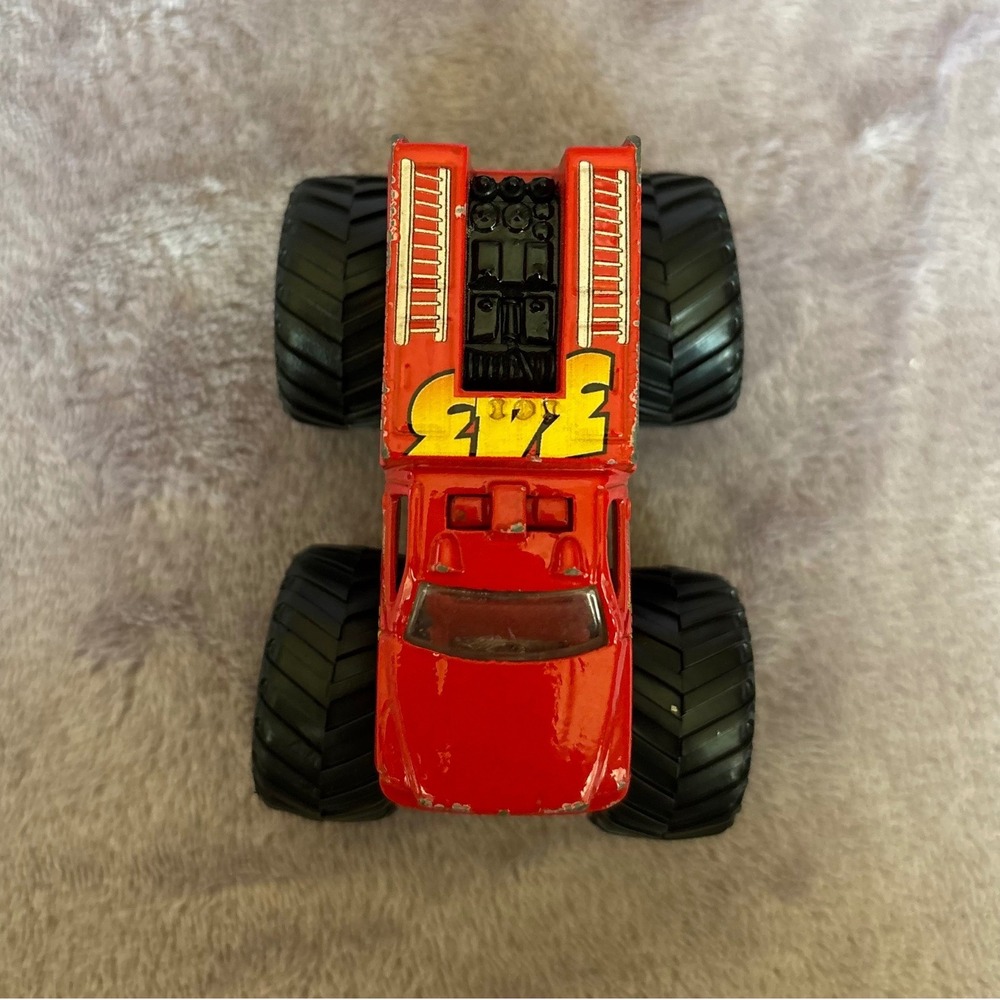 Hot Wheels Monster Jam Backdraft Fire Truck Die-Cast Red Monster Truck 343 - Picture 5 of 6